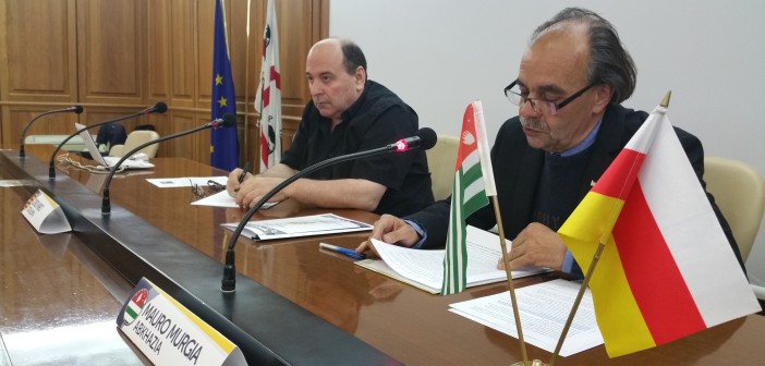 Jordi Miró, Presidente di Estat Català e Presidente de la Federació d’Entitats de la Mediterrània e Mauro Murgia - rappresentante dell'Abkhazia in italia