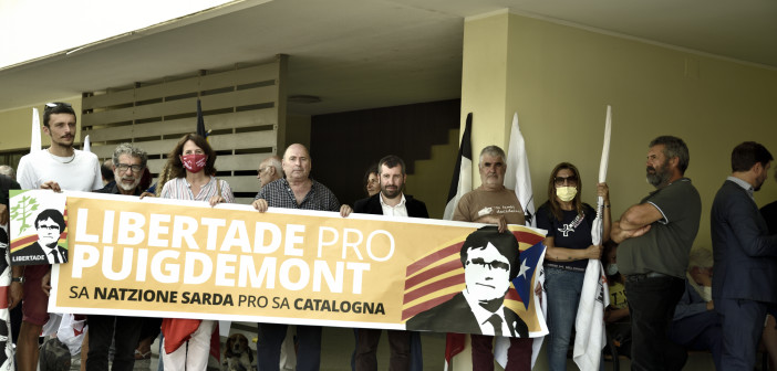 manifestazione di solidarietà al presidente Puigdemont (foto marcellosaba.com)